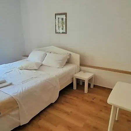 Bonkovic Apartment Gdinj