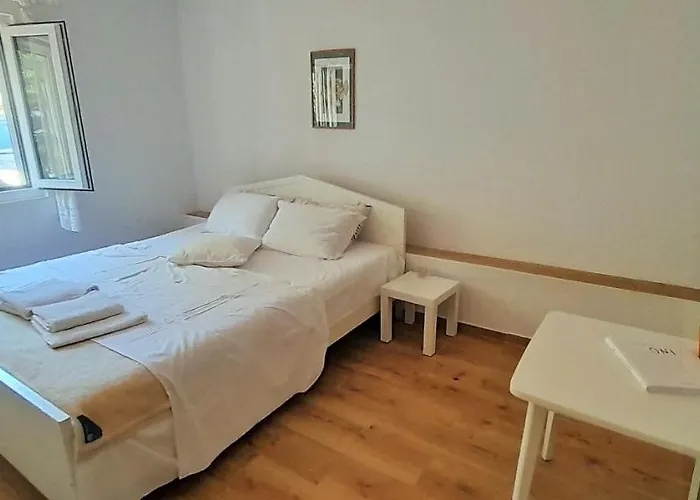 Bonkovic Apartment Gdinj